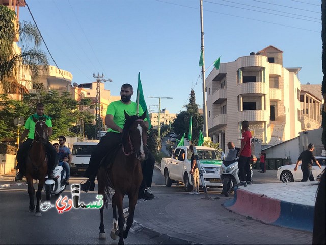 فيديو : الخياله القسماوية تجوب شوارع المدينة في مسيرة احتفالية بقدوم شهر رمضان المبارك 